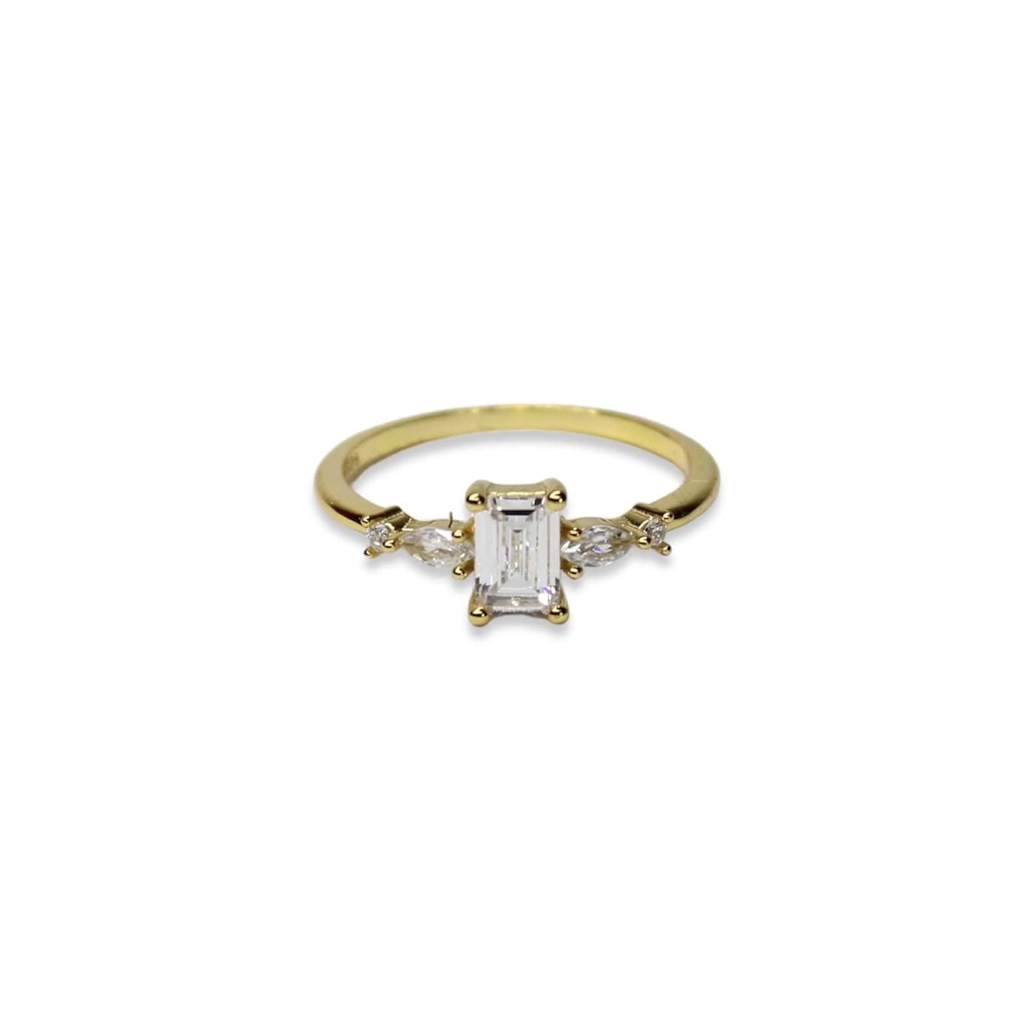 Anillo De Cuadro Con Zirconia De Plata Chapado En Oro