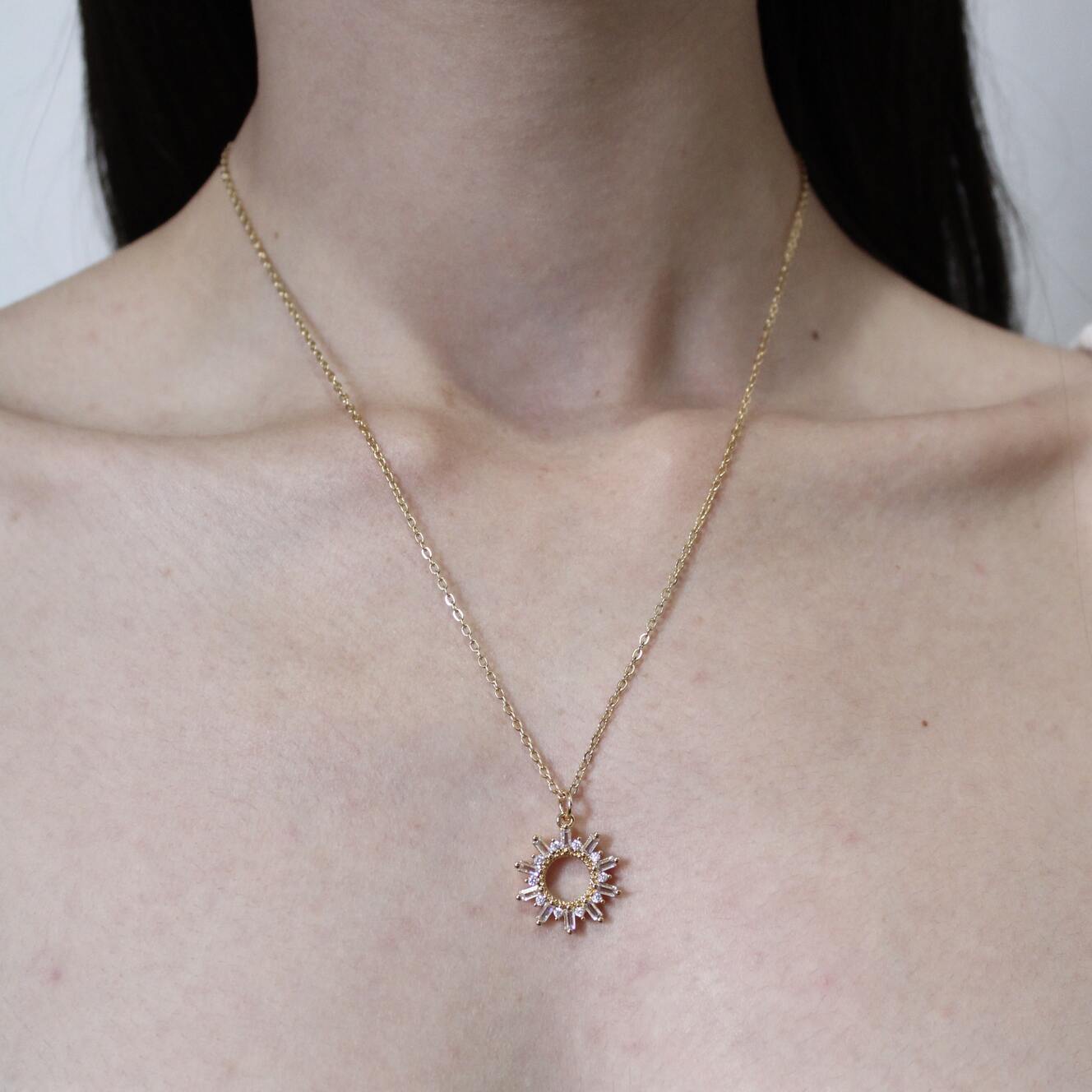 Collar De Sol Con Rayos