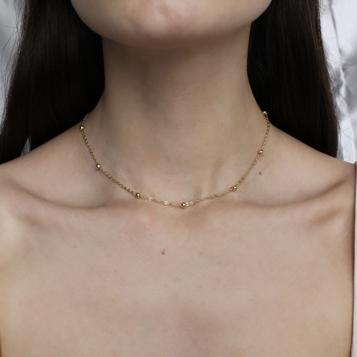 Choker de Chapa de Oro Bolitas Doradas