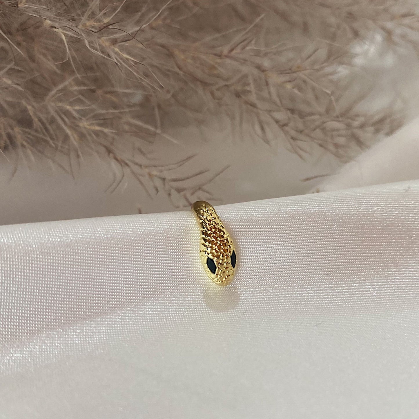 Simulador Arete de Serpiente Chapa de Oro