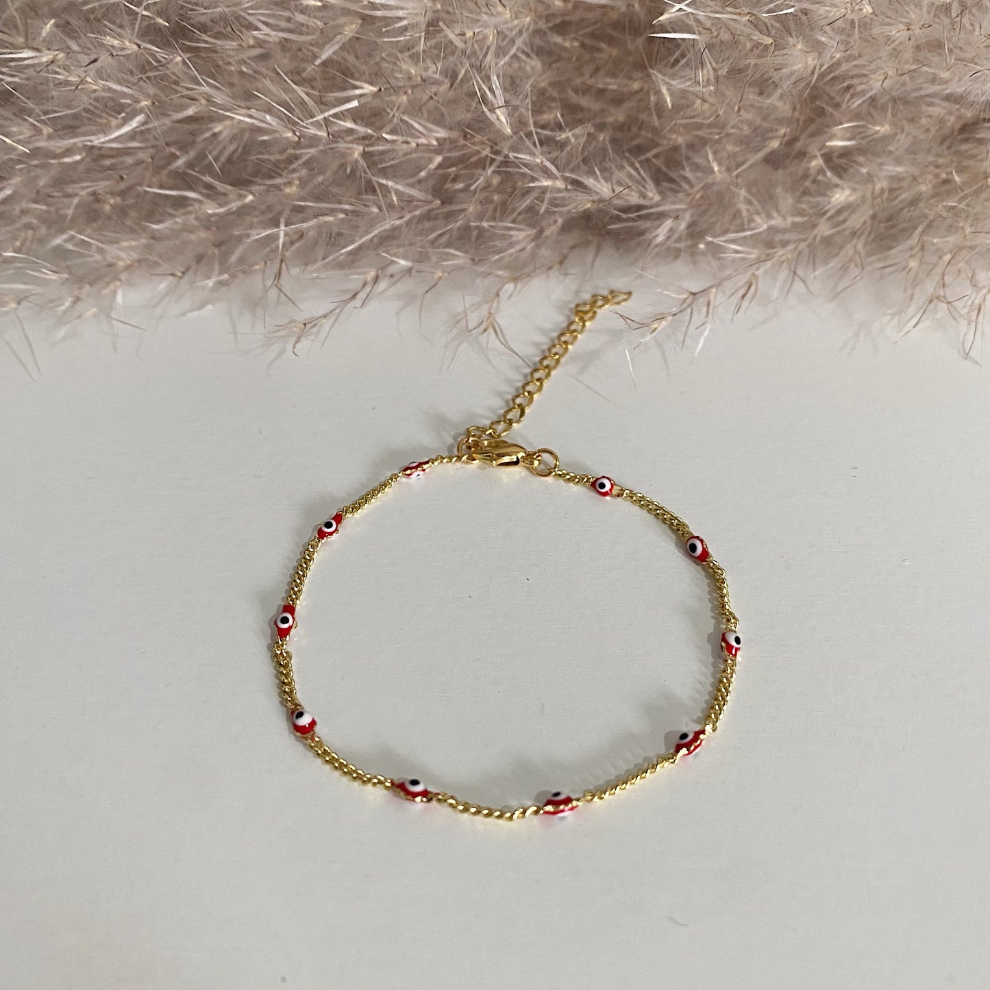 Pulsera Ojo Turco Rojo Delgada Chapa de Oro